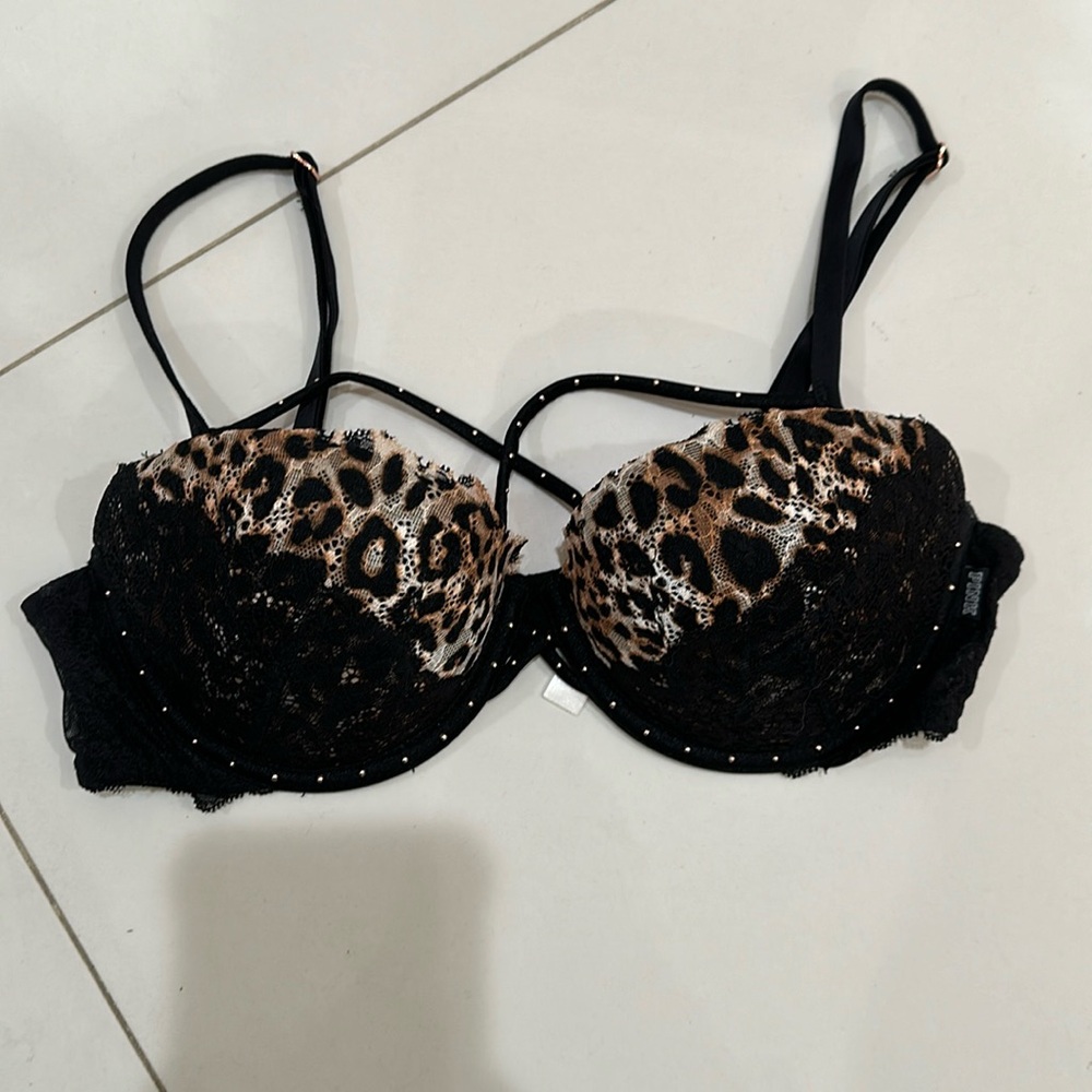 PINK Victoria's Secret Black and Leopard Print Bra